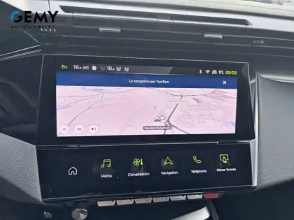 Photo 23 Peugeot 308  PureTech 130ch S&S EAT8