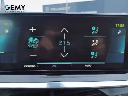 Photo 13 Peugeot 208  Electrique 50 kWh 136ch