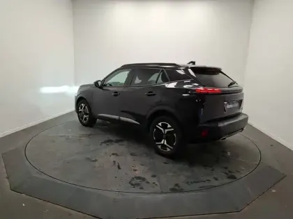 Photo 41 Peugeot 2008  Hybrid 136 e-DCS6