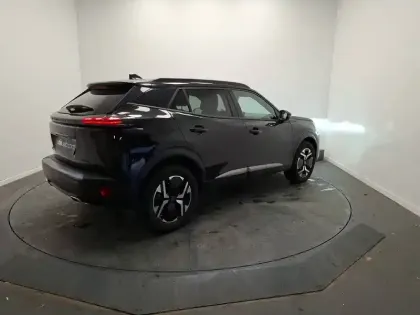 Photo 43 Peugeot 2008  Hybrid 136 e-DCS6