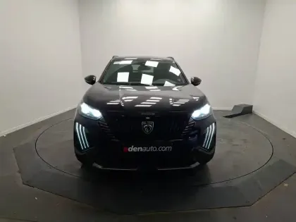 Photo 46 Peugeot 2008  Hybrid 136 e-DCS6