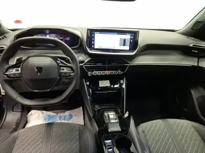 Photo 14 Peugeot 2008  Hybrid 136 e-DCS6