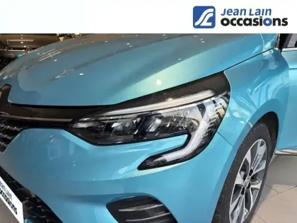 Photo 20 Renault Clio  E-Tech 140