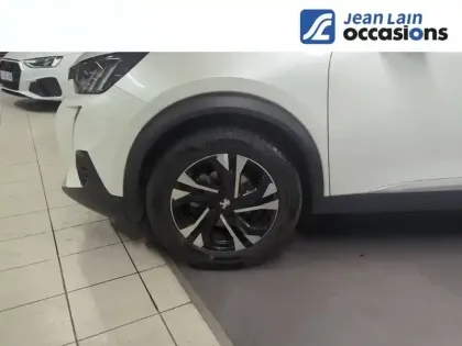 Photo 8 Peugeot 2008  PureTech 130 S&S EAT8