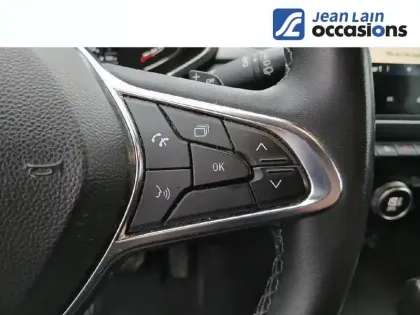 Photo 19 Renault Captur  TCe 140 EDC - 21