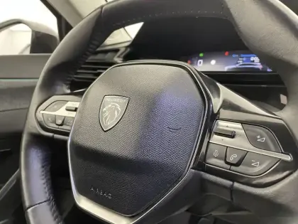 Photo 149 Peugeot 308  SW PureTech 130ch S&S BVM6