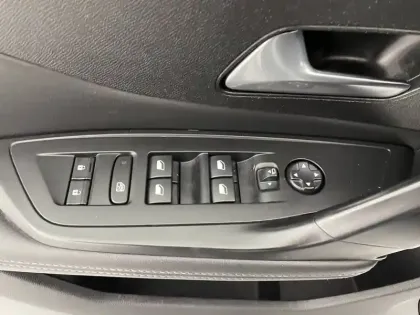 Photo 51 Peugeot 308  SW PureTech 130ch S&S BVM6