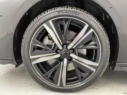 Photo 16 Peugeot 308  PHEV 225 e-EAT8