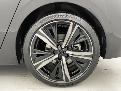 Photo 15 Peugeot 308  PHEV 225 e-EAT8