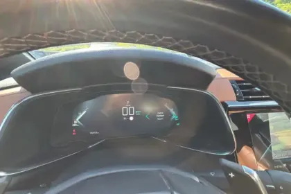 Photo 19 DS DS 7 DS7 Crossback Hybride E-Tense 225 EAT8