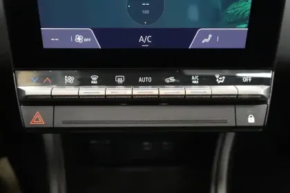 Photo 23 Renault Symbioz  E-Tech full hybrid 145