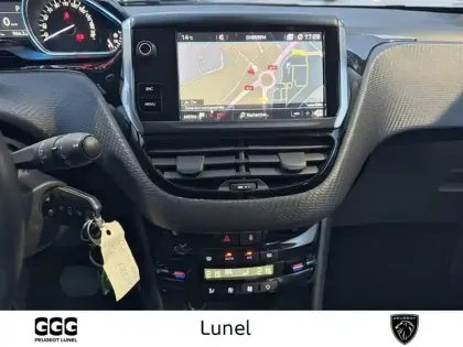 Photo 14 Peugeot 2008  1.2 PureTech 110ch S&S EAT6