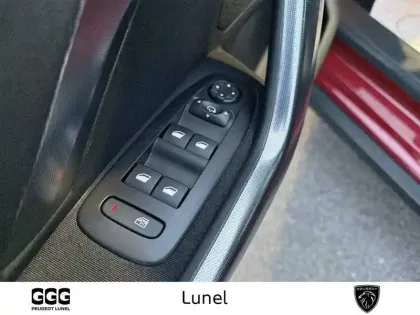 Photo 11 Peugeot 2008  1.2 PureTech 110ch S&S EAT6