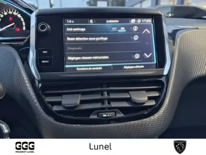 Photo 17 Peugeot 2008  1.2 PureTech 110ch S&S EAT6