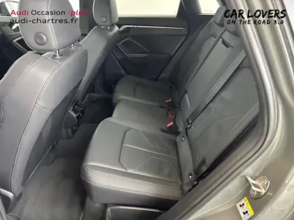 Photo 14 Audi Q3  35 TDI 150 ch S tronic 7