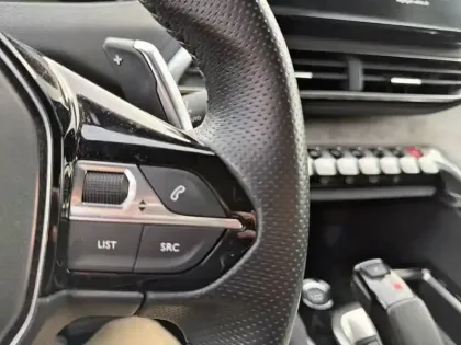 Photo 20 Peugeot 3008  Hybrid 225 e-EAT8