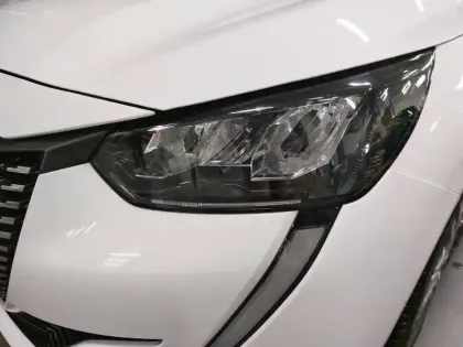 Photo 55 Peugeot 208  PureTech 75 S&S BVM5