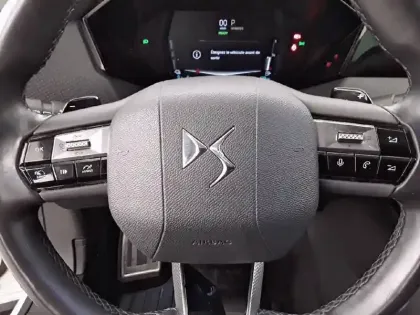 Photo 8 DS DS 4  Hybride E-Tense 225 EAT8