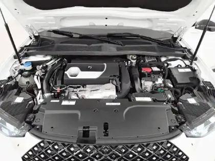 Photo 43 DS DS 4  Hybride E-Tense 225 EAT8