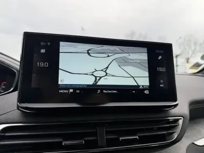 Photo 19 Peugeot 5008  BlueHDi 130ch S&S EAT8