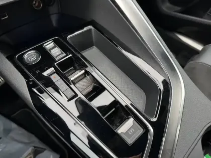 Photo 15 Peugeot 5008  BlueHDi 130ch S&S EAT8