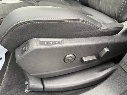 Photo 27 Peugeot 5008  BlueHDi 130ch S&S EAT8