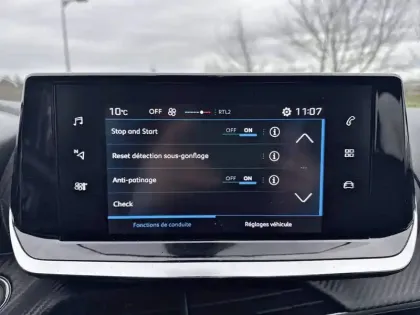 Photo 15 Peugeot 208  BlueHDi 100 S&S BVM6