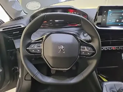 Photo 58 Peugeot 208 Gén. II Ph1 NG Active Pack 5