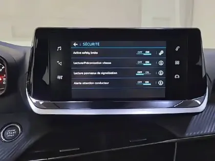 Photo 42 Peugeot 208  BlueHDi 100 S&S BVM6