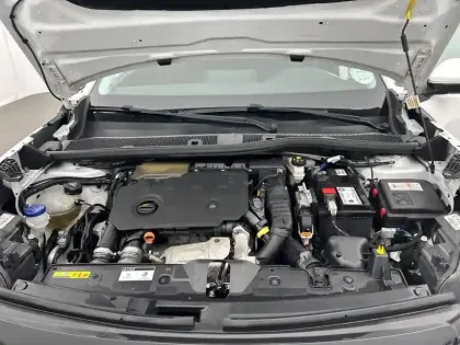 Photo 34 Peugeot 2008  BlueHDi 110 S&S BVM6