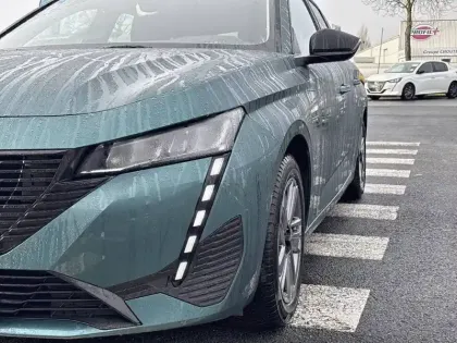 Photo 15 Peugeot 308  SW BlueHDi 130ch S&S EAT8