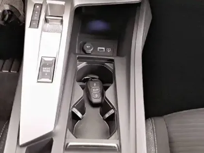 Photo 62 Peugeot 308 Gén. III Ph1 Active Pack 5