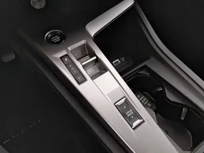 Photo 79 Peugeot 308  SW BlueHDi 130ch S&S EAT8