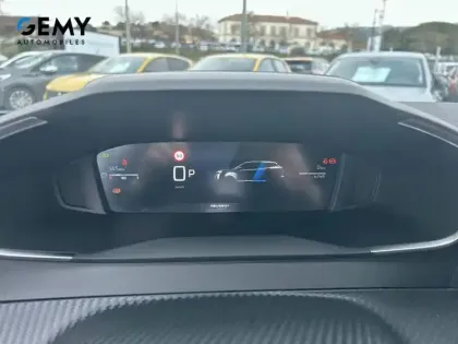 Photo 33 Peugeot 2008  Hybrid 145 e-DCS6