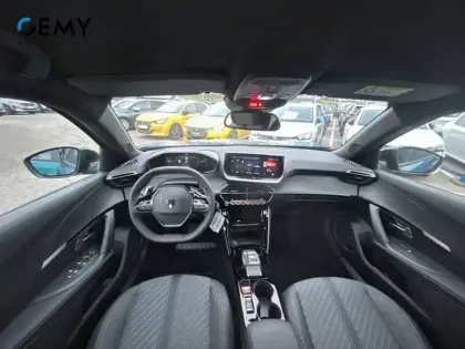 Photo 7 Peugeot 2008  Hybrid 145 e-DCS6