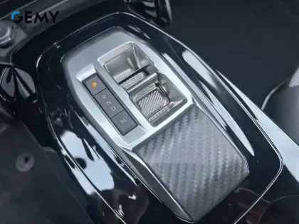 Photo 29 Peugeot 2008  Hybrid 145 e-DCS6