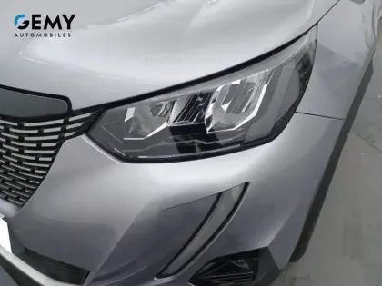 Photo 15 Peugeot 2008  PureTech 130 S&S EAT8