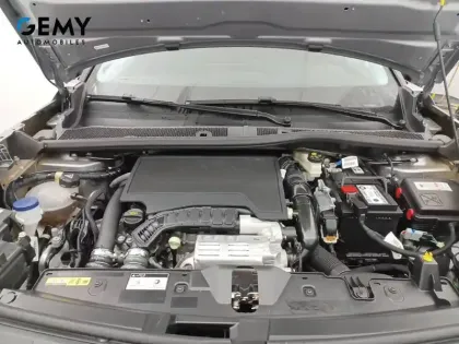 Photo 14 Peugeot 2008  PureTech 130 S&S EAT8