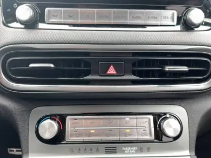 Photo 21 Hyundai Kona  Electrique 39 kWh - 136 ch