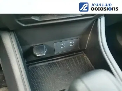 Photo 19 Renault Captur  E-Tech full hybrid 145 ch