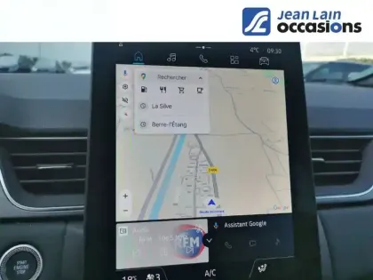 Photo 14 Renault Captur  E-Tech full hybrid 145 ch