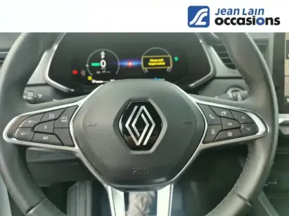 Photo 11 Renault Captur  E-Tech full hybrid 145 ch