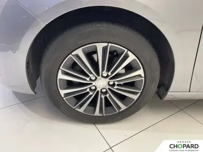 Photo 22 Peugeot 308  PureTech 130ch S&S EAT8