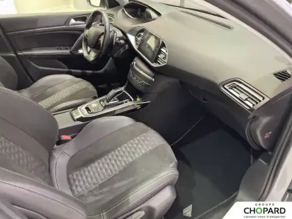 Photo 62 Peugeot 308  PureTech 130ch S&S EAT8