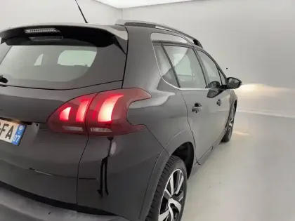 Photo 30 Peugeot 2008  BlueHDi 100ch S&S BVM5