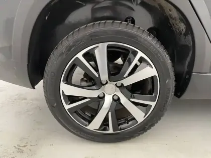 Photo 18 Peugeot 2008  BlueHDi 100ch S&S BVM5