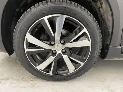 Photo 16 Peugeot 2008  BlueHDi 100ch S&S BVM5