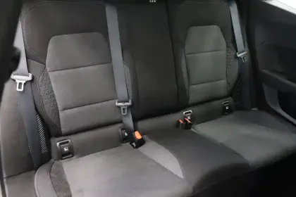 Photo 11 Renault Clio  E-Tech 140