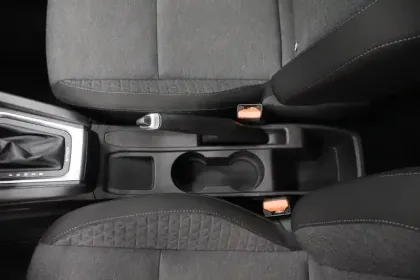 Photo 18 Renault Clio  E-Tech 140