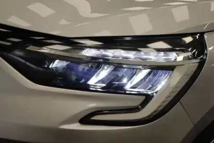 Photo 30 Renault Clio  E-Tech 140